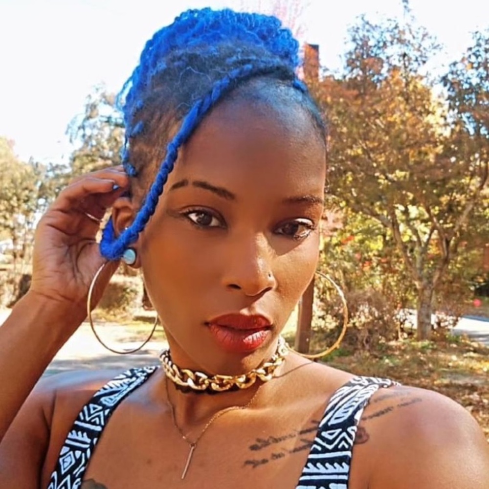 Meet your Posher, Empress!!